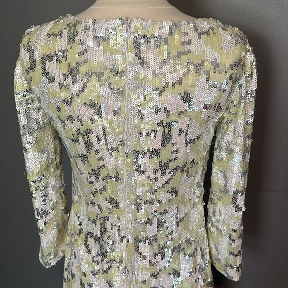 French Connection -  Dress in Animal Wave Sequin Sz 4 White Multi - Picture 9 of 11